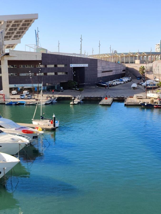 Voyager Hotel Sant Adria de Besos Exterior photo